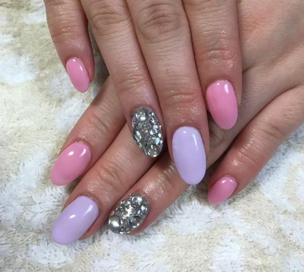 33101215-gel nails