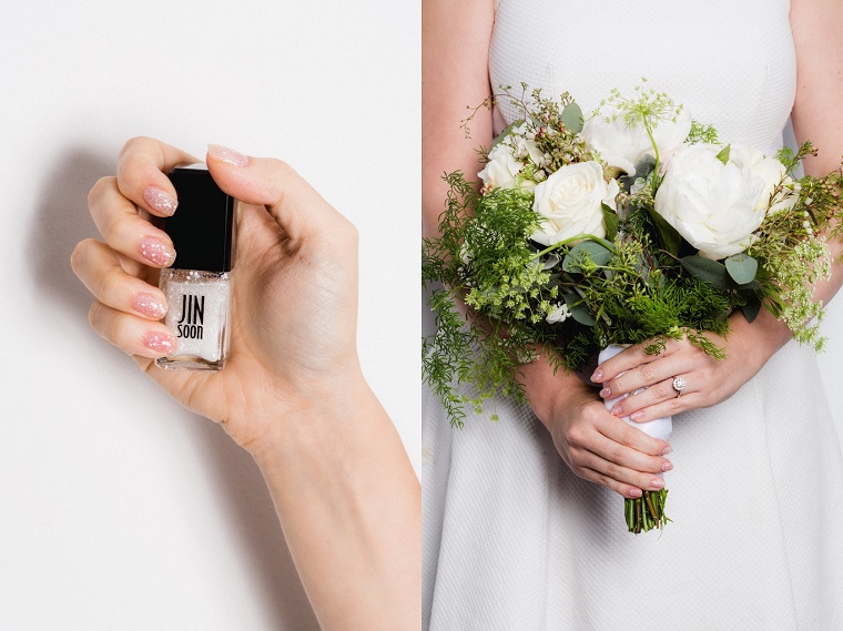 Manicure a mandorla corte, unghie gel particolari, smalto bianco con glitter, bouquet sposa rose bianche 