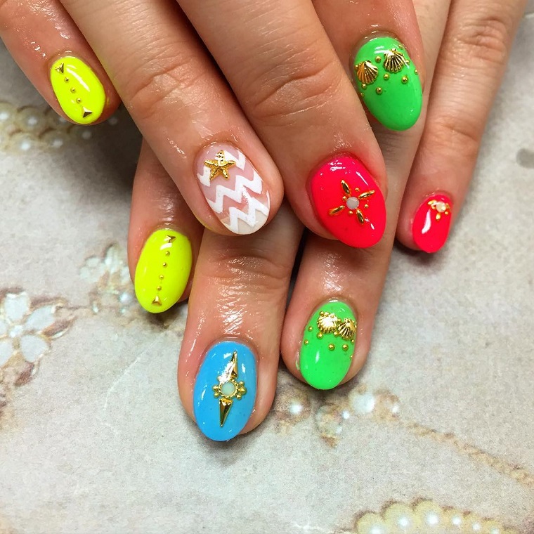 gel-nail-art-bright-colors