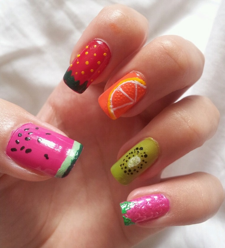 gel-manicure-idea-summer-fruit