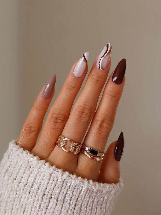 30 Simple Yet Stunning Nail Art Designs - 235