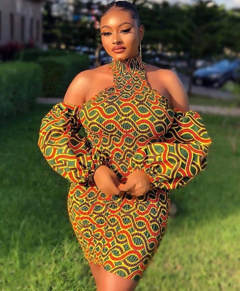 [PHOTO GALLERY] ⚡️ 25 Elegant and Simple African Dresses for Women